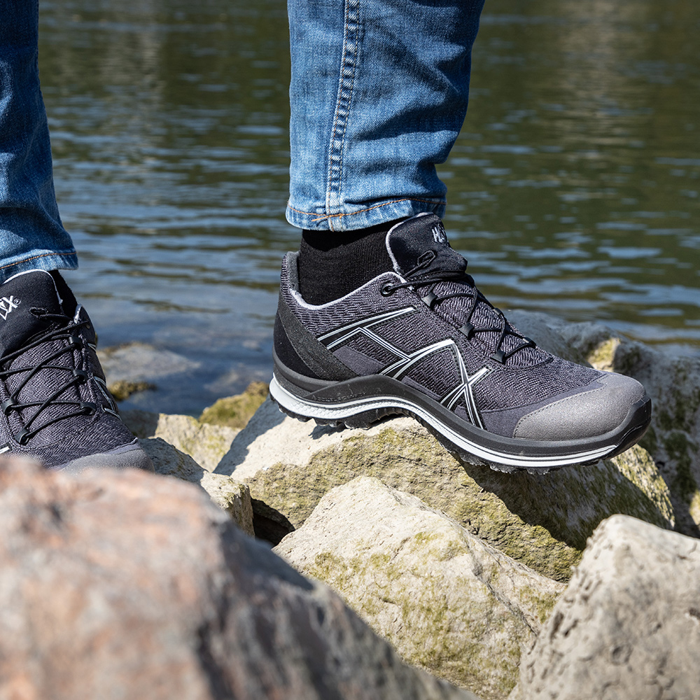 330102_black_eagle_adventure_2-2_gtx_low_graphite-silver_act03_web 330102_black_eagle_adventure_2-2_gtx_low_graphite-silver_act03_web01910