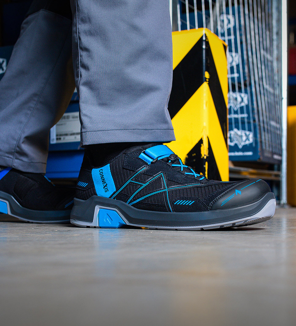 630002 HAIX CONNEXIS Safety T S1 low black-blue 1000x1100jpg 630002 HAIX CONNEXIS Safety T S1 low black-blue 1000x1100jpg